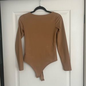 Express Body Contour Long Sleeve Scoop Back Bodysuit